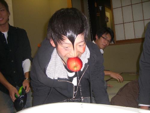 09ハロウィーンBobbing apple2
