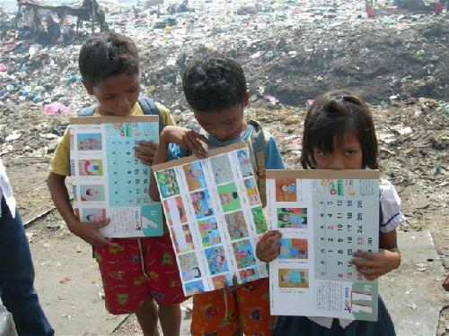 カンボジアごみ山2