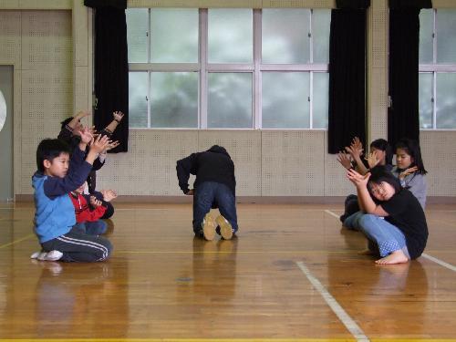 ロバの背中に　哀愁が漂って・・・