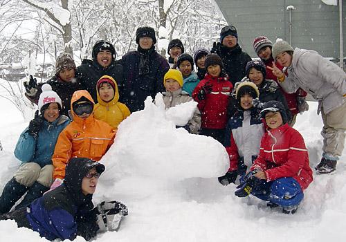 大雪の中を泳いでつくった、ブレーメンの動物たち