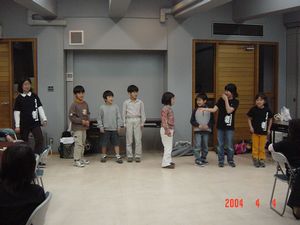 セロひきグループ2004.4