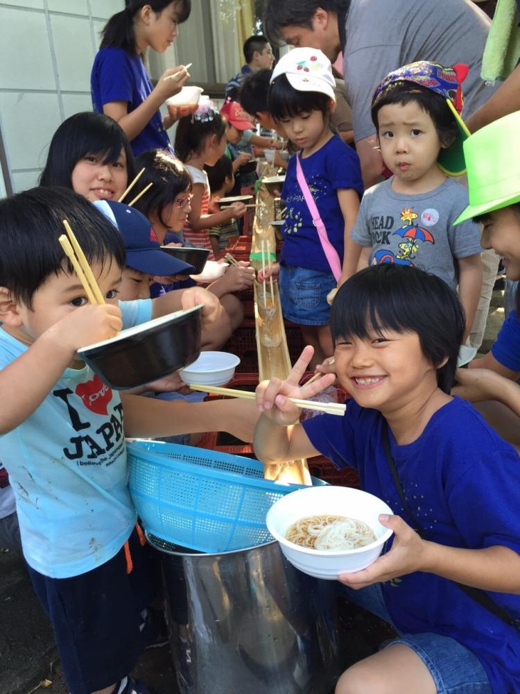 流しそうめん