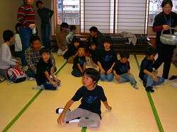 控え室でリラックス