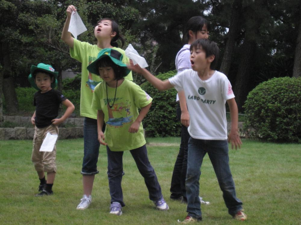 野外活動ー羽を遠くへ飛ばしてね2