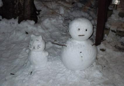 雪だるまが増えました。