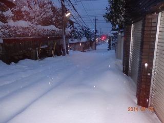 道路も車は通れない・・・・