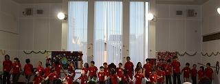 お歌の発表中♪