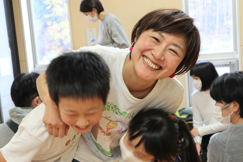 飯森　麻衣 テューター
