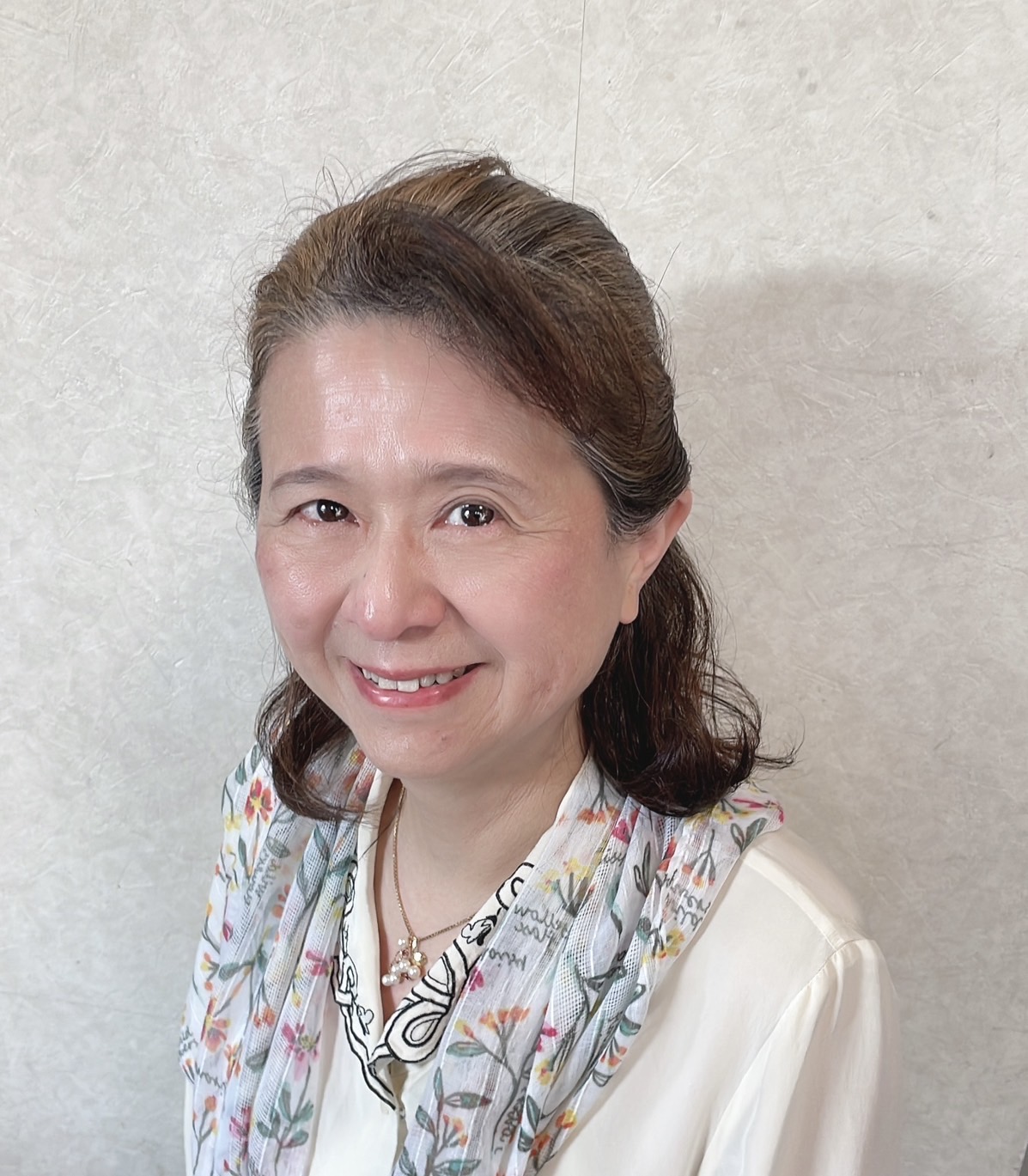 鈴木　由里子 テューター