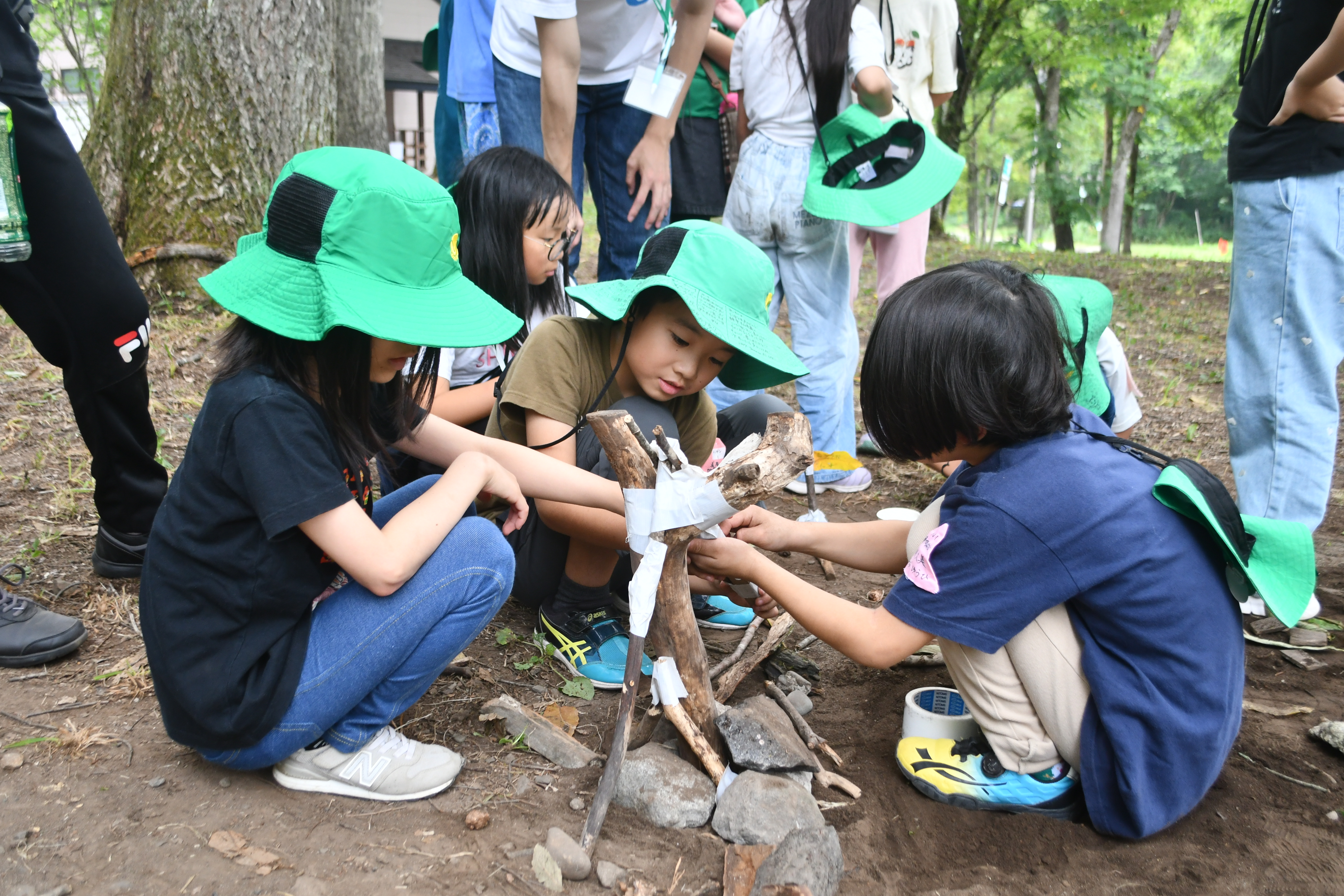 仲間と「つくる」共同生活