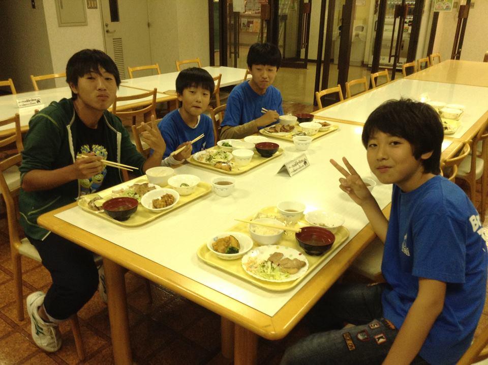 合宿食事4