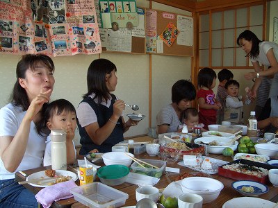 Pr後のPotluck Lunch