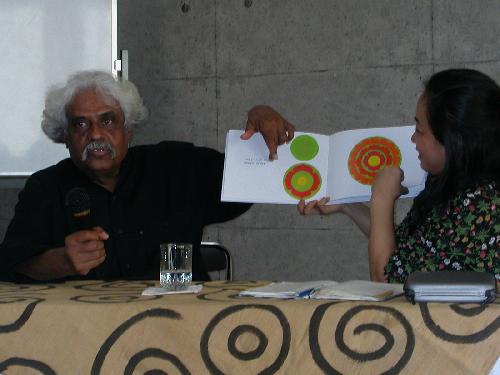 『まるのうた』