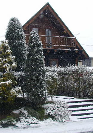 ２００５雪景色ログハウス