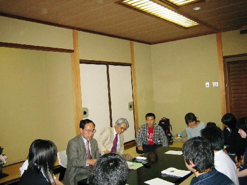 高学年の「鈴木先生との座談会」